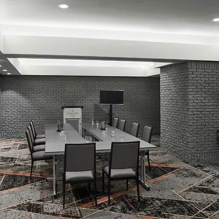 Delta Hotels By Marriott Quebec-3